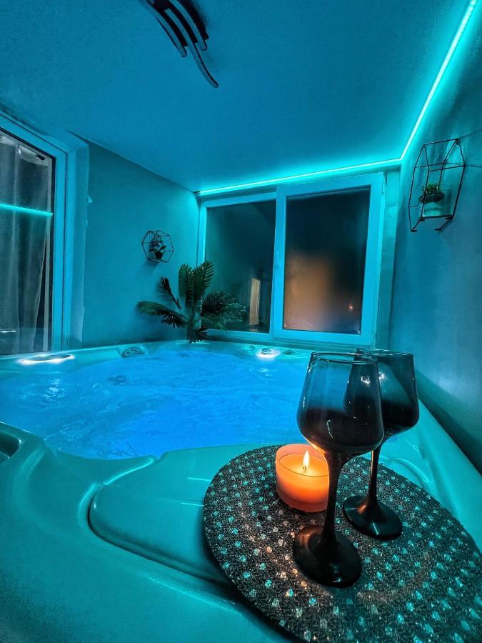 Luxor - Jacuzzi&Cozy Apartments 锡比乌 外观 照片