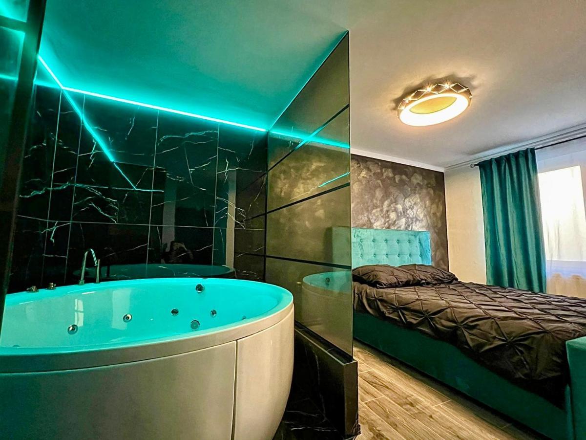 Luxor - Jacuzzi&Cozy Apartments 锡比乌 外观 照片