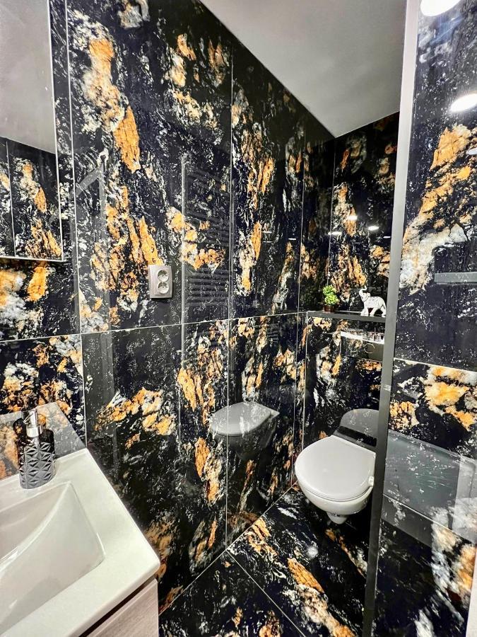 Luxor - Jacuzzi&Cozy Apartments 锡比乌 外观 照片