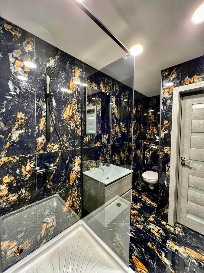 Luxor - Jacuzzi&Cozy Apartments 锡比乌 外观 照片