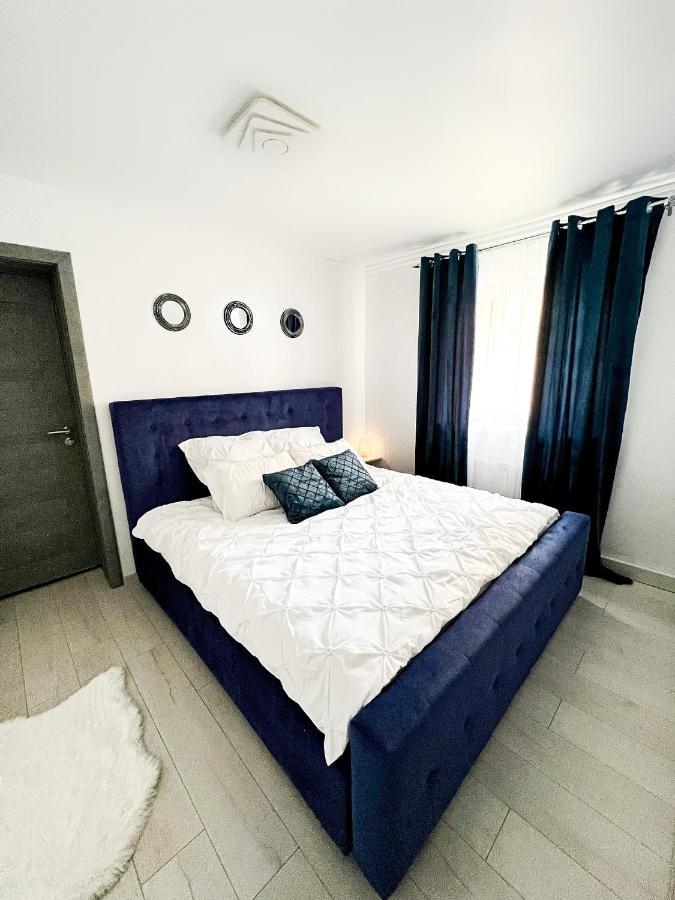 Luxor - Jacuzzi&Cozy Apartments 锡比乌 外观 照片