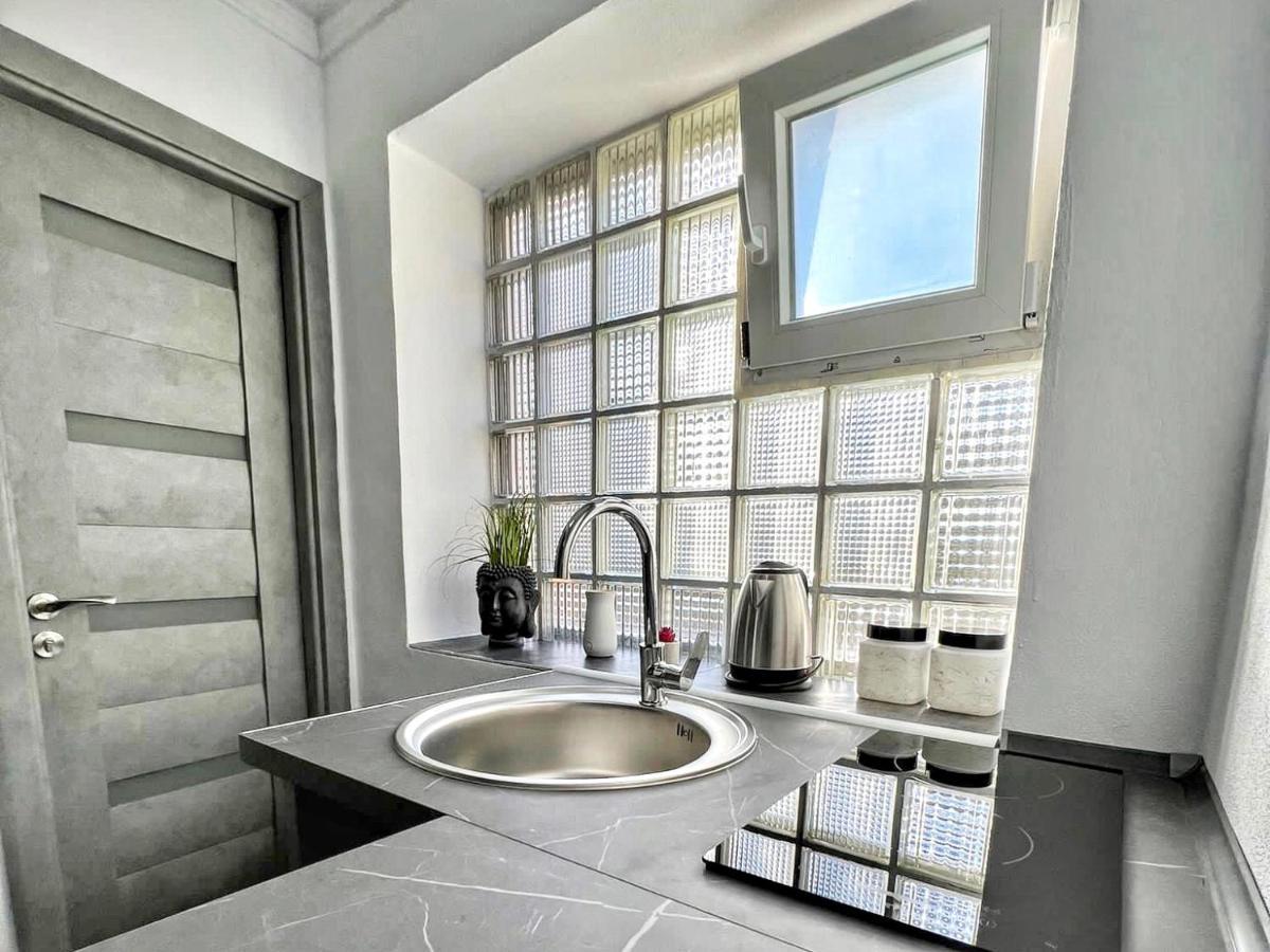 Luxor - Jacuzzi&Cozy Apartments 锡比乌 外观 照片