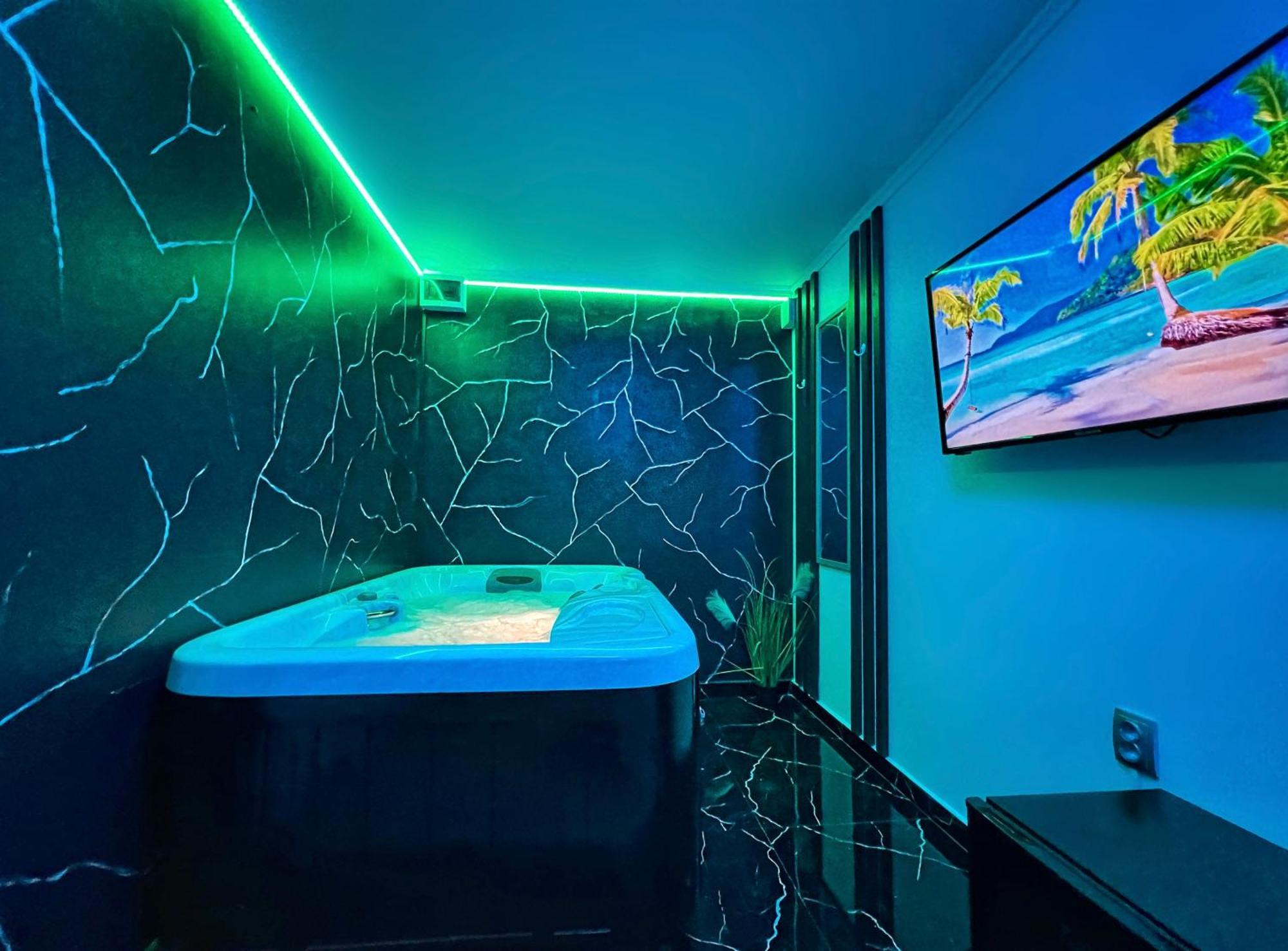 Luxor - Jacuzzi&Cozy Apartments 锡比乌 外观 照片