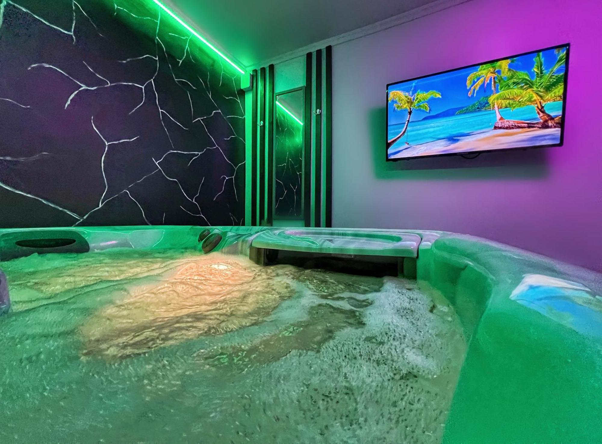 Luxor - Jacuzzi&Cozy Apartments 锡比乌 外观 照片