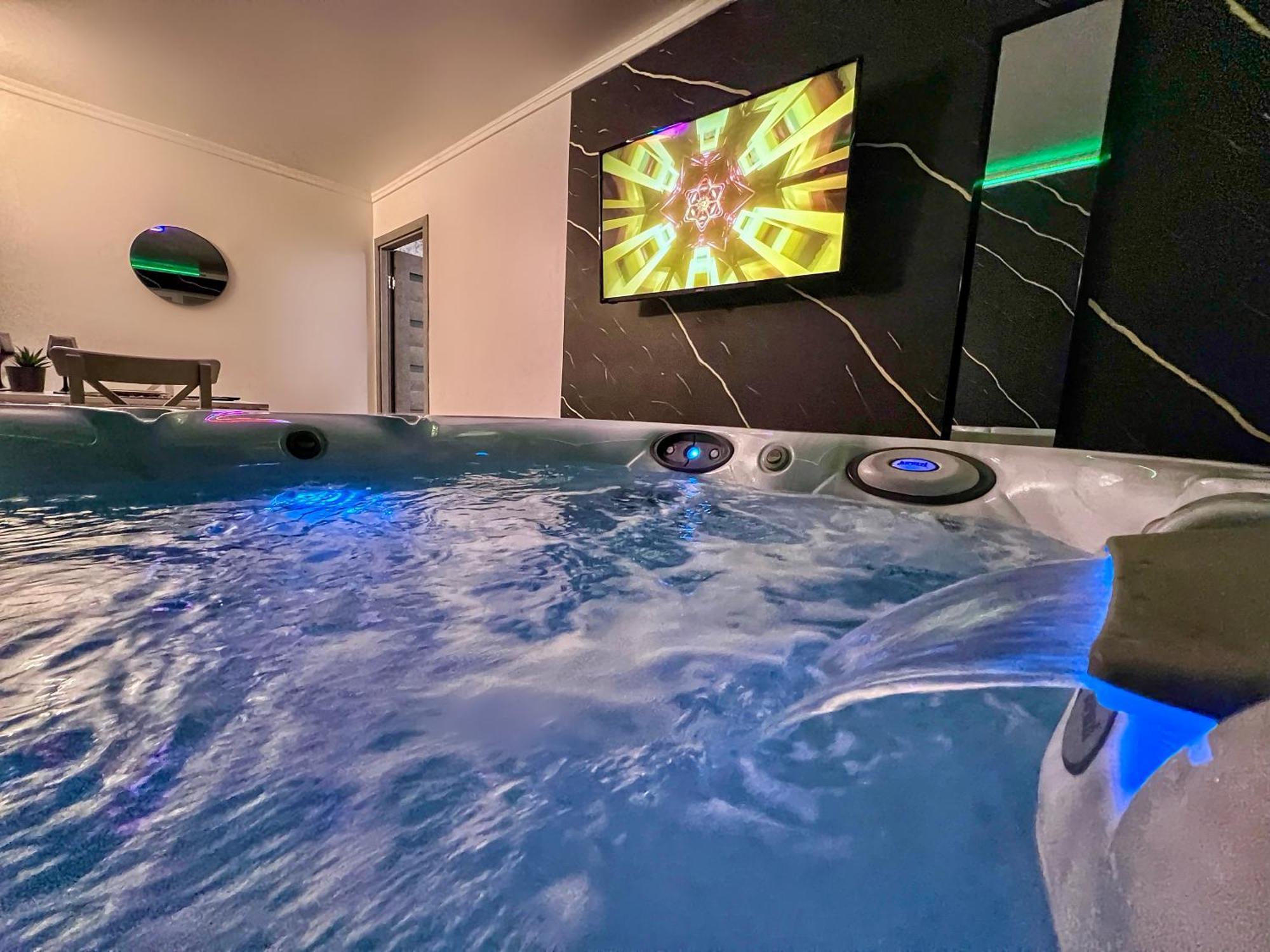 Luxor - Jacuzzi&Cozy Apartments 锡比乌 外观 照片