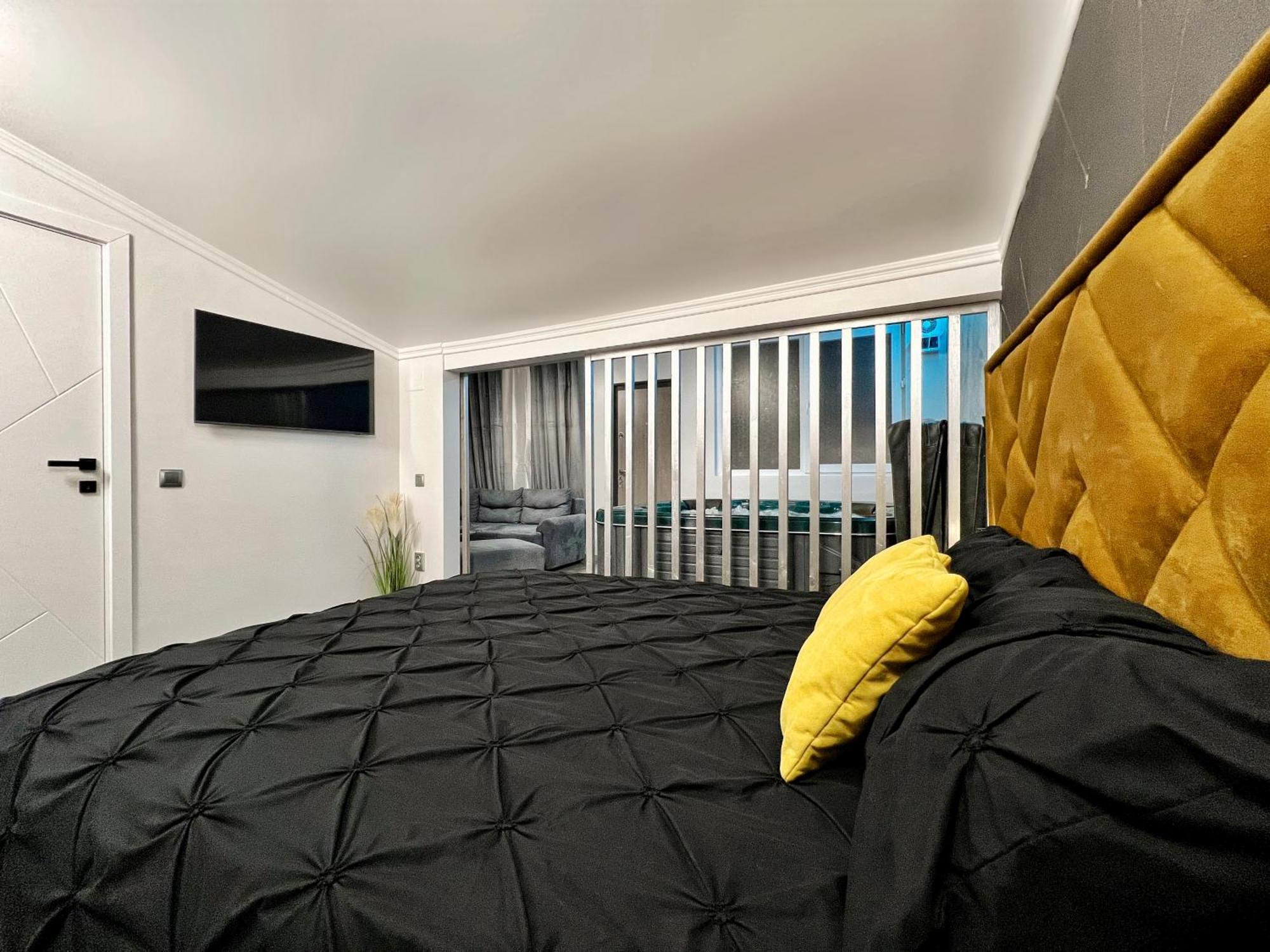 Luxor - Jacuzzi&Cozy Apartments 锡比乌 外观 照片